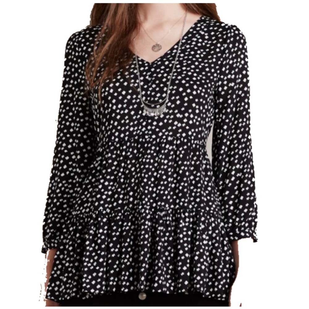 NWT New with tags! Anthro 100% rayon peplum button blouse M black on trend 2026!